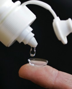 Solución de Limpieza: ¿Cuál es la mejor para mis lentes de contacto?